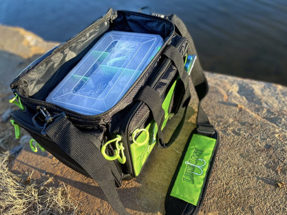 Ultra Thin Lure Lock Fishing Tackle Box with TakLogic Technology
